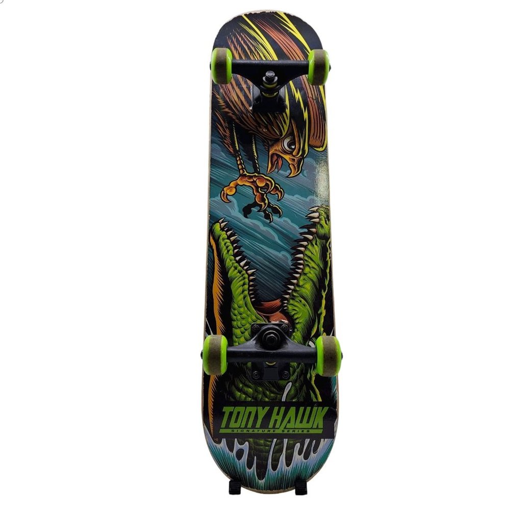 Tony Hawk Signature Series Eagle versus Alligator Youth Skateboard 31.25 in